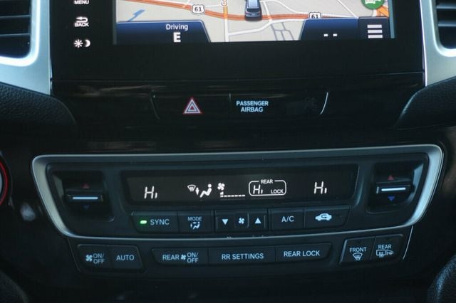 2018 Honda Pilot ONE OWNER AWD ELITE, W/ REAR DVD, NAVIGATION, LEATHER - 22944755 - 17