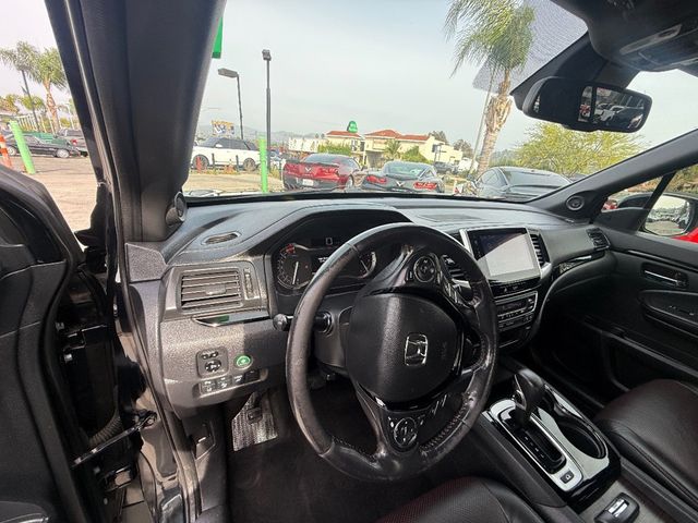 2018 Honda Ridgeline Black Edition AWD - 23006296 - 11
