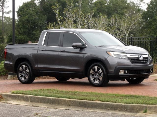 2018 Honda Ridgeline RTL-T photo 2