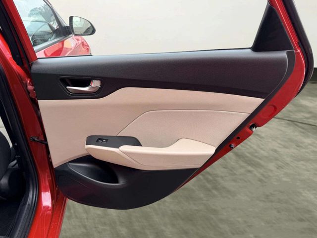 2018 Hyundai Accent SE Sedan Automatic - 23055243 - 22