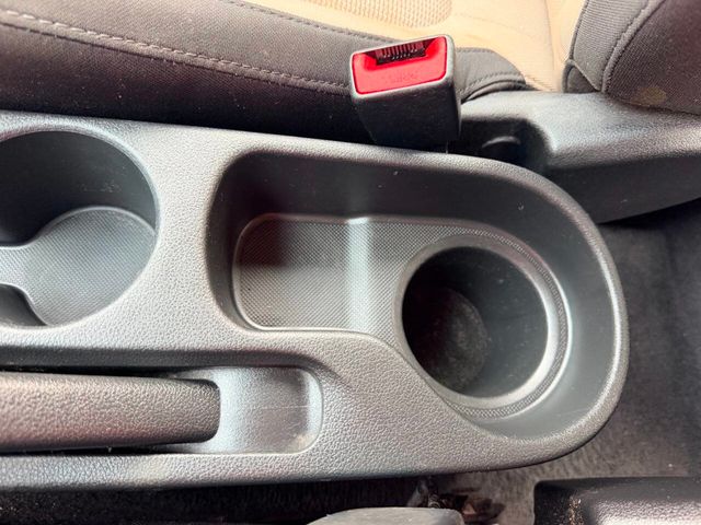 2018 Hyundai Accent SE Sedan Automatic - 23055243 - 36