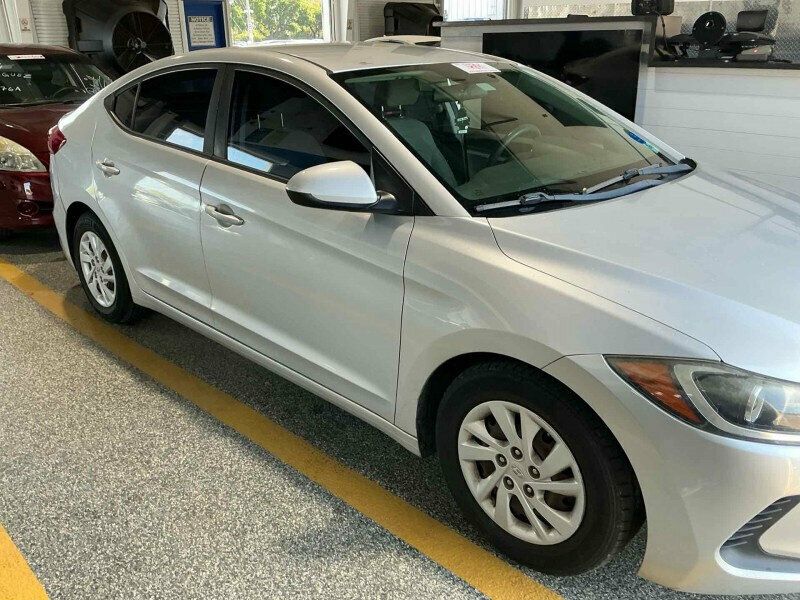 2018 Hyundai Elantra  - 22831299 - 3