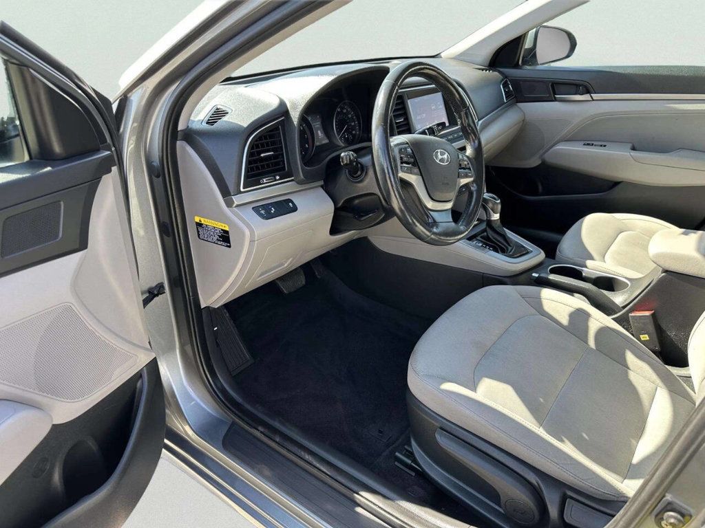 2018 Hyundai Elantra Limited 4dr Sedan - 23002626 - 10