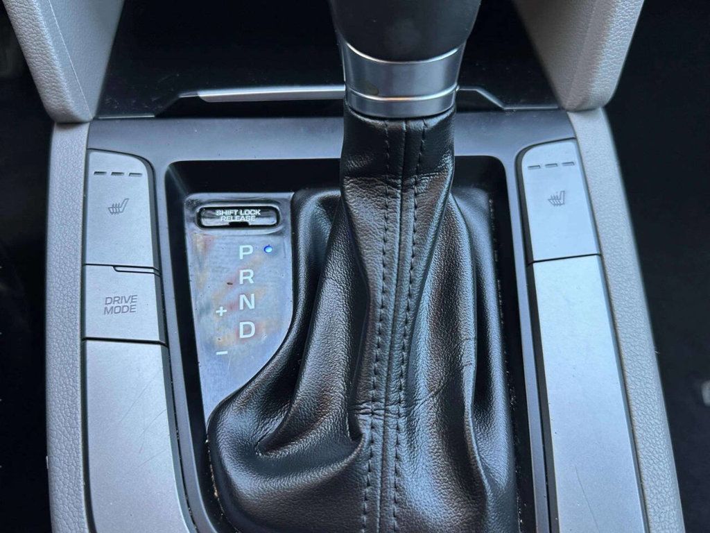 2018 Hyundai Elantra Limited 4dr Sedan - 23002626 - 30