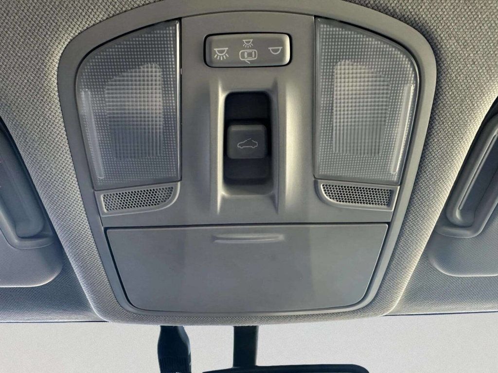 2018 Hyundai Elantra Limited 4dr Sedan - 23002626 - 34