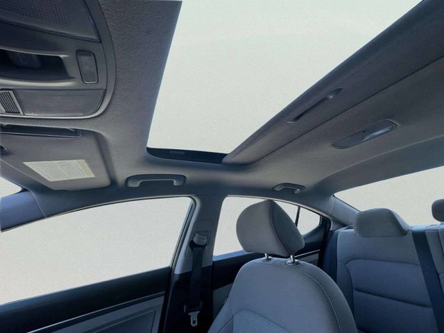 2018 Hyundai Elantra Limited 4dr Sedan - 23002626 - 35