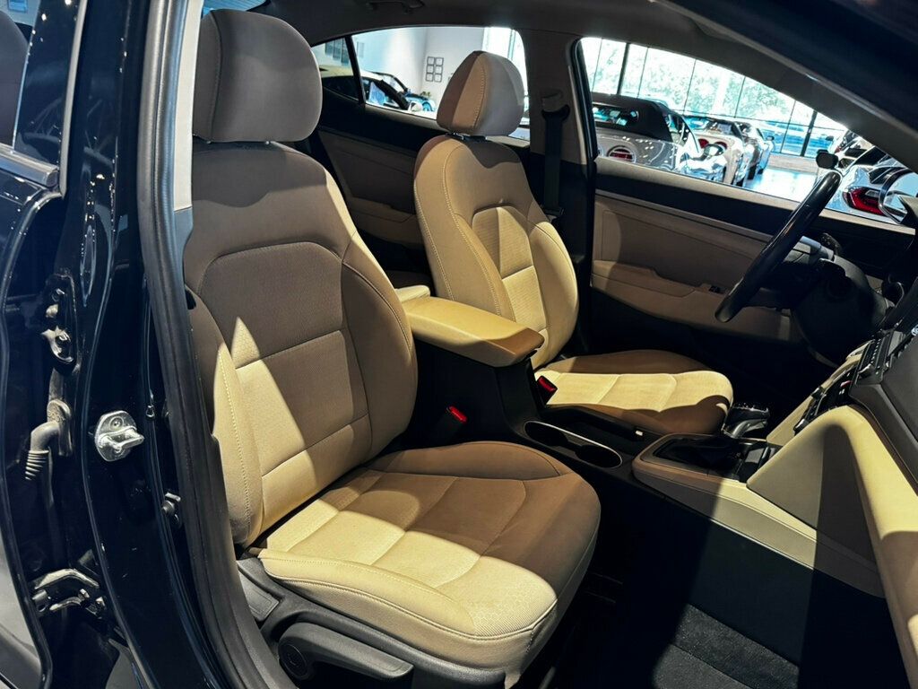 2018 Hyundai Elantra LocalTrade/ValueEdition/LowMiles/MoonRoof/HtdSeats/RearViewCam - 23026835 - 23