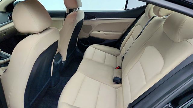 2018 Hyundai Elantra SE 2.0L Automatic SULEV - 22972981 - 19