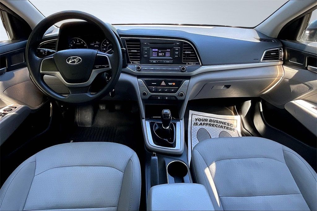 2018 Hyundai Elantra SE photo 17