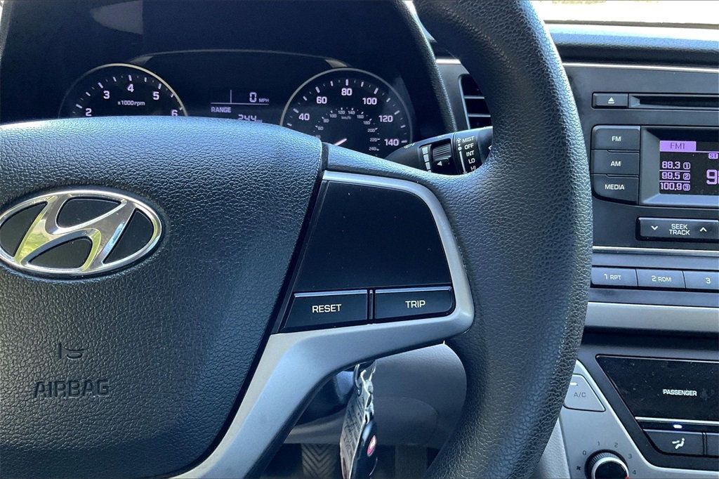 2018 Hyundai Elantra SE photo 20