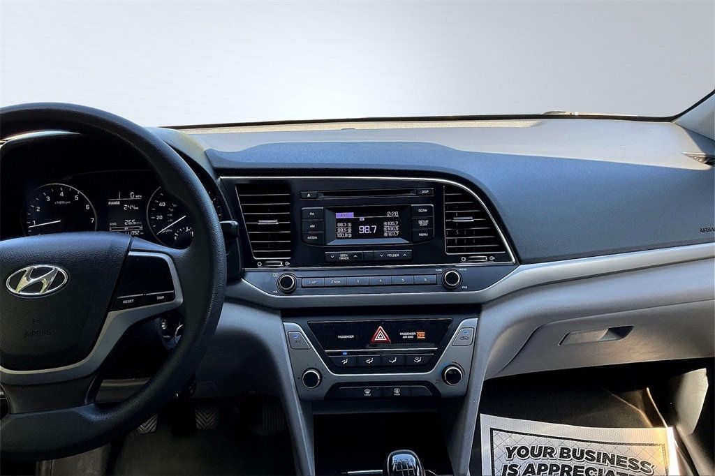 2018 Hyundai Elantra SE photo 22
