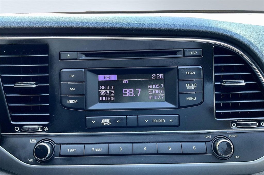 2018 Hyundai Elantra SE photo 24