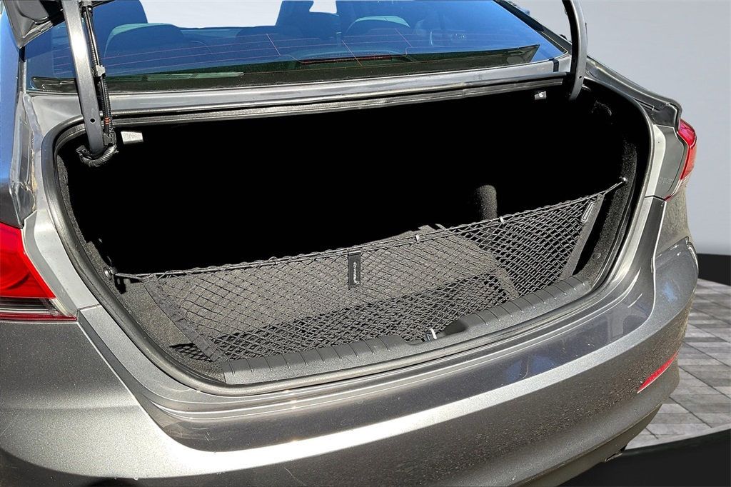 2018 Hyundai Elantra SE photo 30