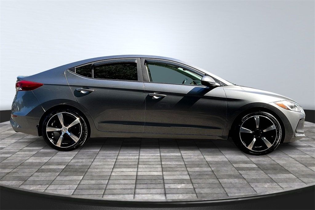 2018 Hyundai Elantra SE photo 6
