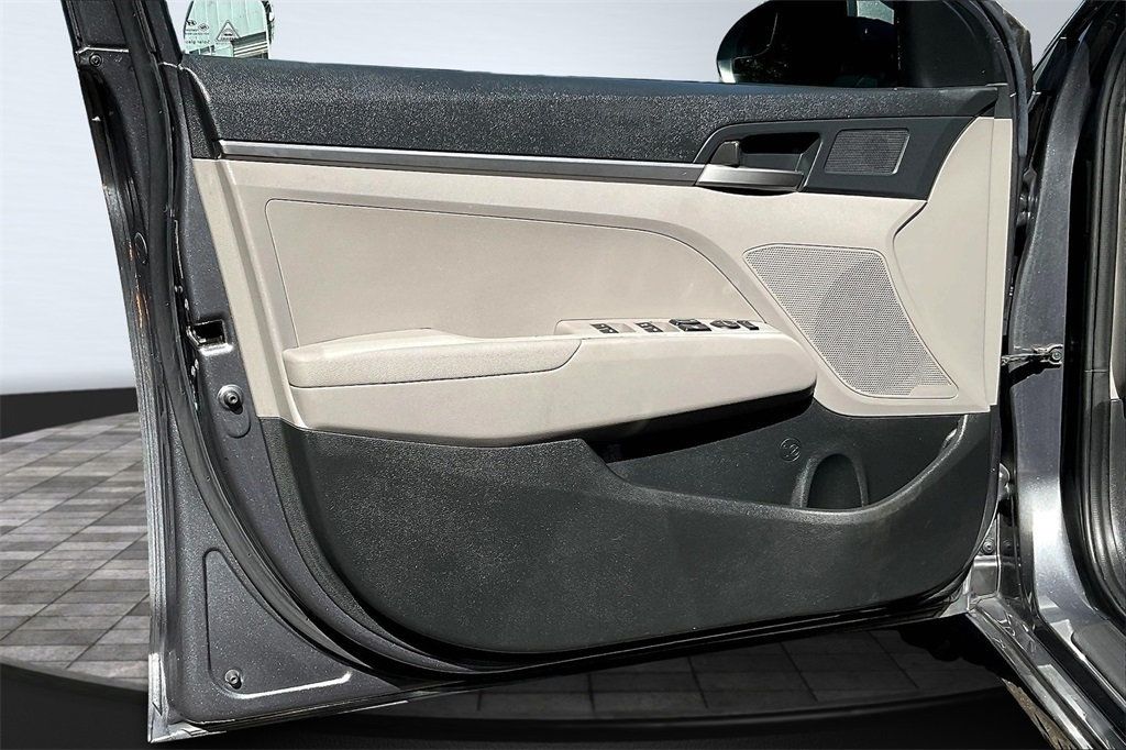 2018 Hyundai Elantra SE photo 7