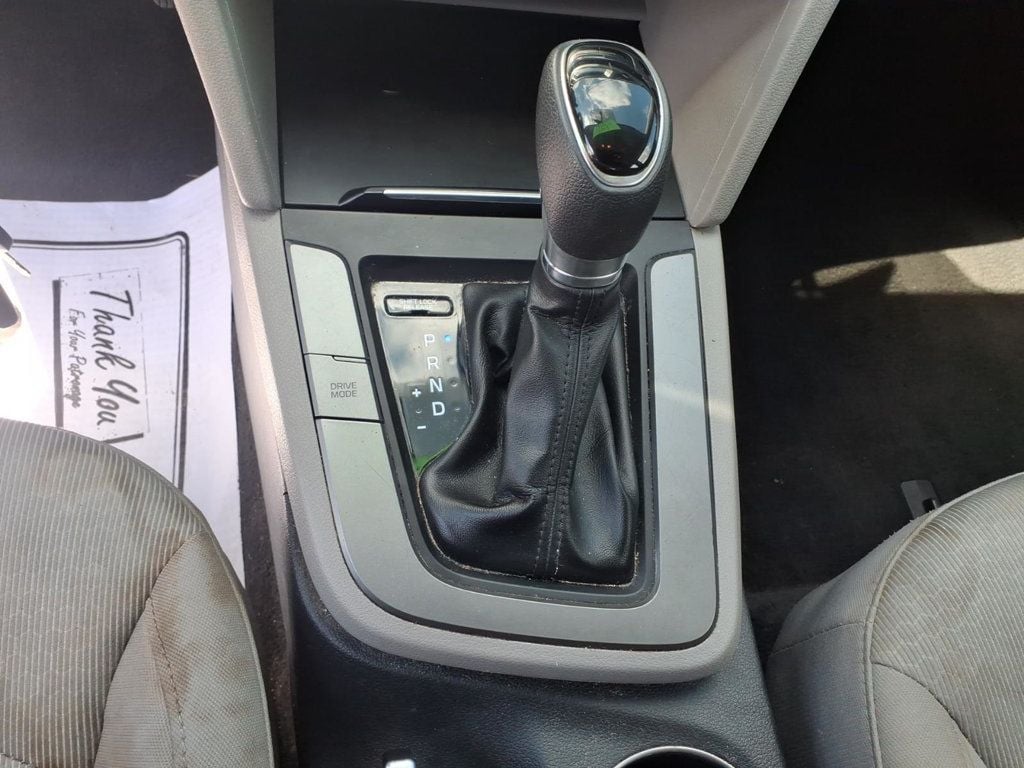 2018 Hyundai Elantra Sedan 4D SEL 2.0L I4 - 23074212 - 9
