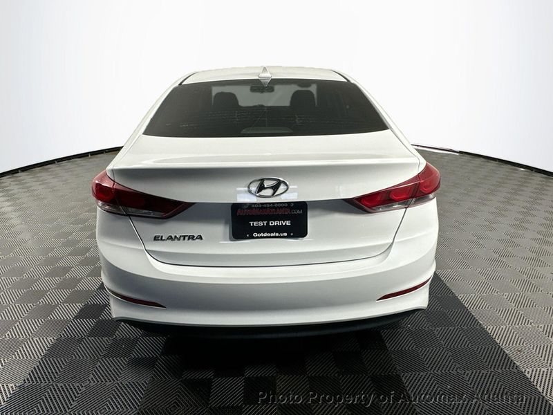 2018 HYUNDAI Elantra SEL - 22300809 - 5