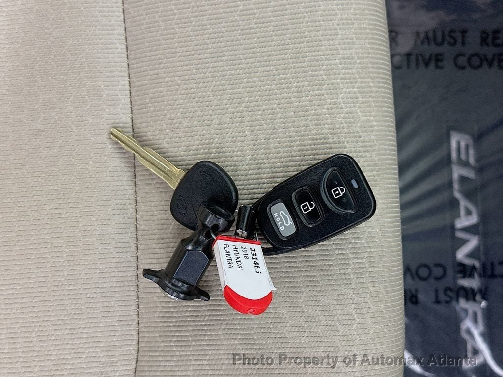 2018 Hyundai Elantra SEL - 22599217 - 32