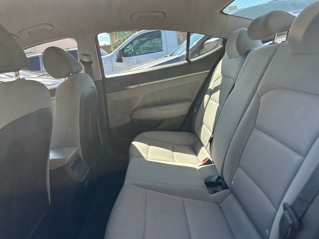 2018 Hyundai Elantra SEL - 23007342 - 14