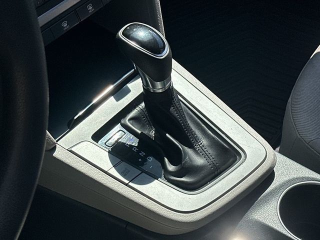 2018 Hyundai Elantra SEL - 23007342 - 18