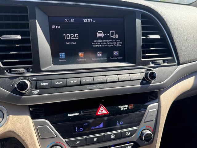 2018 Hyundai Elantra SEL - 22937642 - 11