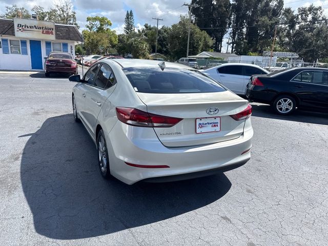 2018 Hyundai Elantra SEL - 22937642 - 6