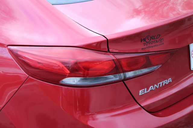 2018 Hyundai Elantra SEL 2.0L Automatic - 22955311 - 28