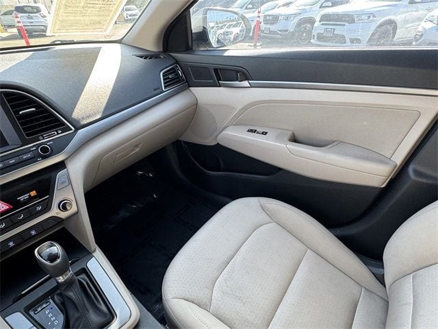 2018 Hyundai Elantra SEL 2.0L Automatic  - 22734873 - 23