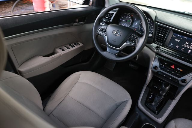 2018 Hyundai Elantra SEL 2.0L Automatic - 22995884 - 22