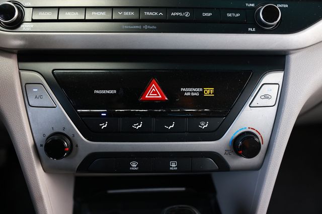 2018 Hyundai Elantra SEL 2.0L Automatic - 22995884 - 33