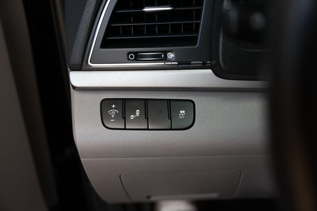 2018 Hyundai Elantra SEL 2.0L Automatic - 22995884 - 46