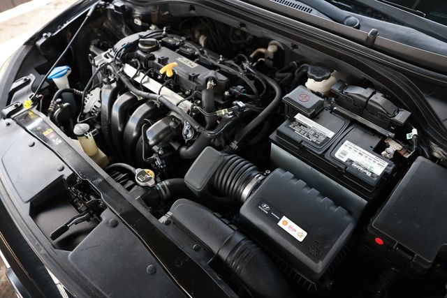 2018 Hyundai Elantra SEL 2.0L Automatic - 22995884 - 50