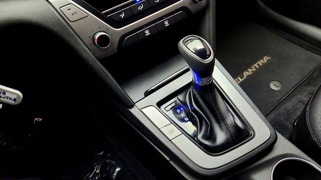 2018 Hyundai Elantra SEL 2.0L Automatic - 22968448 - 15