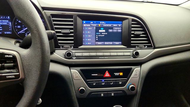 2018 Hyundai Elantra SEL 2.0L Automatic - 22968448 - 16
