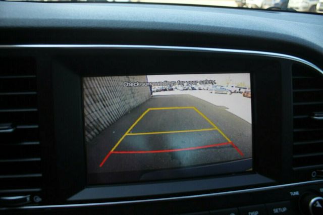 2018 Hyundai Elantra SEL 2.0L, NEW BRAKE SERVICE, NEW TIRES - 23010803 - 24