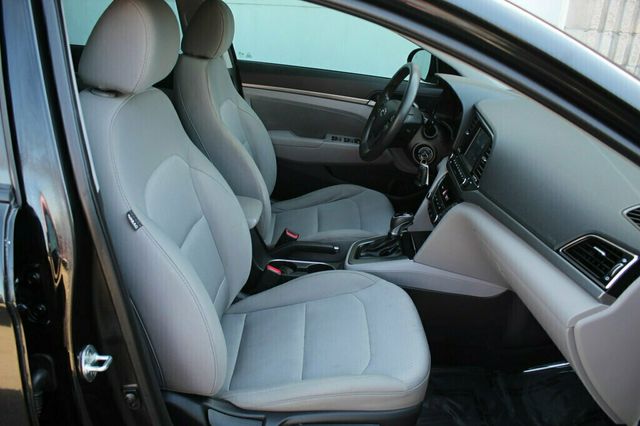 2018 Hyundai Elantra SEL 2.0L, NEW BRAKE SERVICE, NEW TIRES - 23010803 - 6