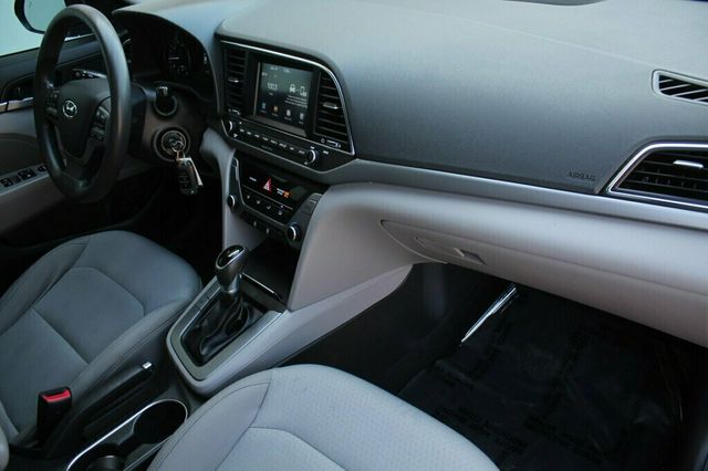 2018 Hyundai Elantra SEL 2.0L, NEW BRAKE SERVICE, NEW TIRES - 23010803 - 8