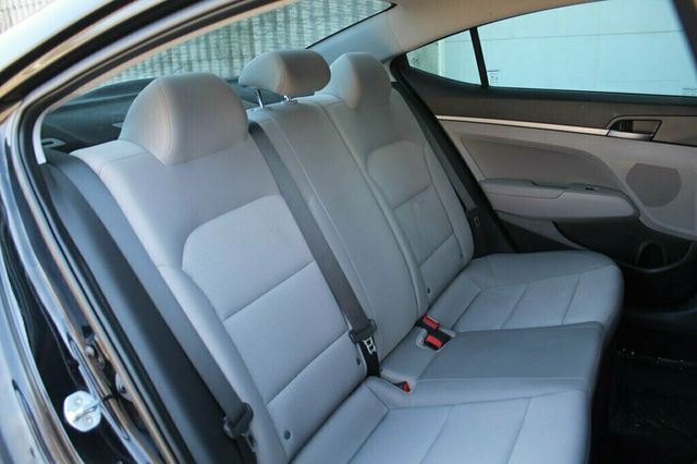 2018 Hyundai Elantra SEL 2.0L SALVAGE TITLE, NEW BRAKE SERVICE, NEW TIRES - 23010803 - 10