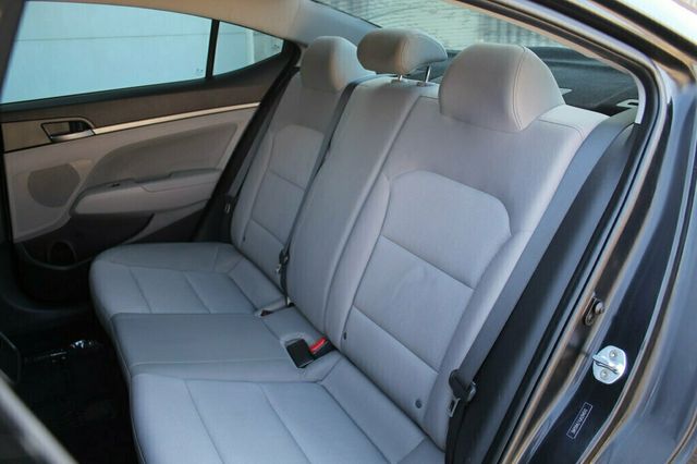 2018 Hyundai Elantra SEL 2.0L SALVAGE TITLE, NEW BRAKE SERVICE, NEW TIRES - 23010803 - 22