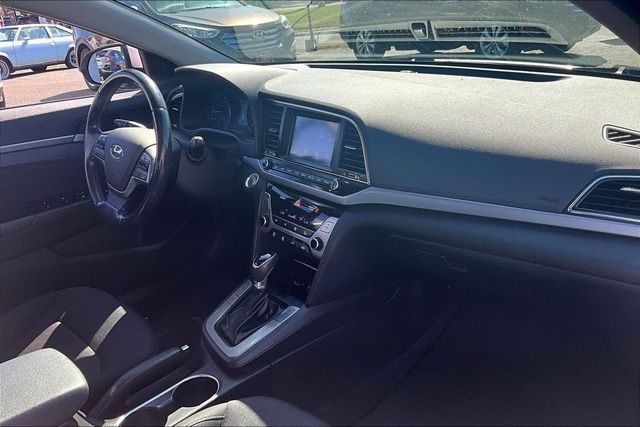 2018 Hyundai Elantra Value Edition - 22996458 - 12