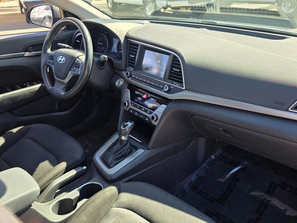 2018 Hyundai Elantra Value Edition 2.0L Automatic - 22932464 - 3