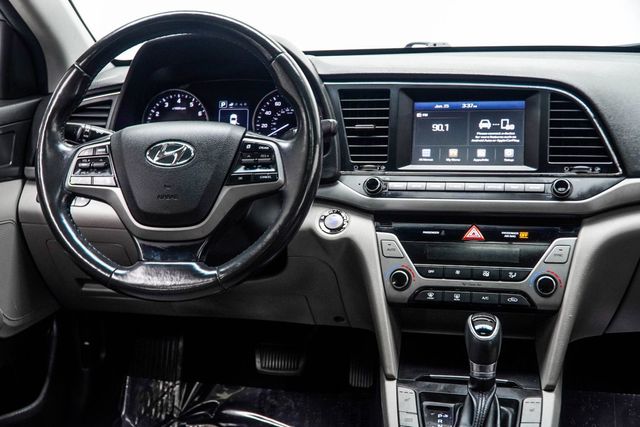 2018 Hyundai Elantra Value Edition 2.0L Automatic - 23033851 - 15