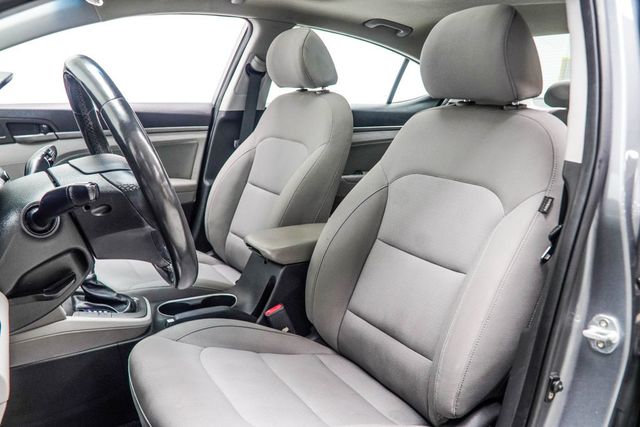 2018 Hyundai Elantra Value Edition 2.0L Automatic - 23033851 - 33