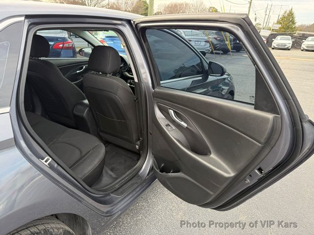 2018 Hyundai Elantra GT Automatic - 22975074 - 11