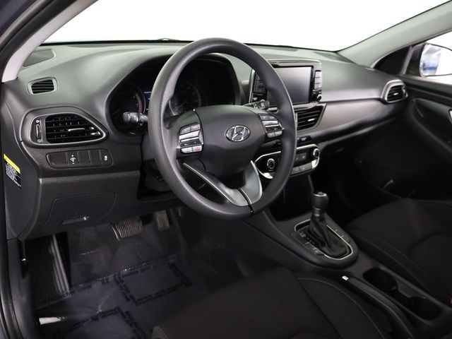 2018 Hyundai Elantra GT Automatic - 23055178 - 22