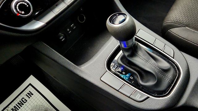 2018 Hyundai Elantra GT Automatic - 23010072 - 15