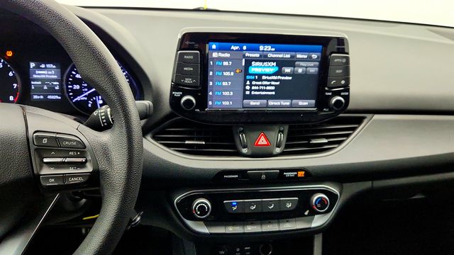 2018 Hyundai Elantra GT Automatic - 23010072 - 16