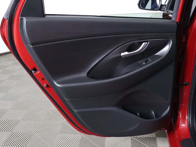 2018 Hyundai Elantra GT Sport Manual - 22963748 - 22