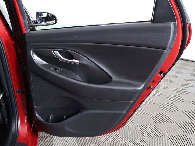 2018 Hyundai Elantra GT Sport Manual - 22963748 - 23