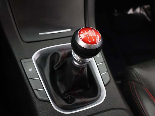 2018 Hyundai Elantra GT Sport Manual - 22963748 - 45